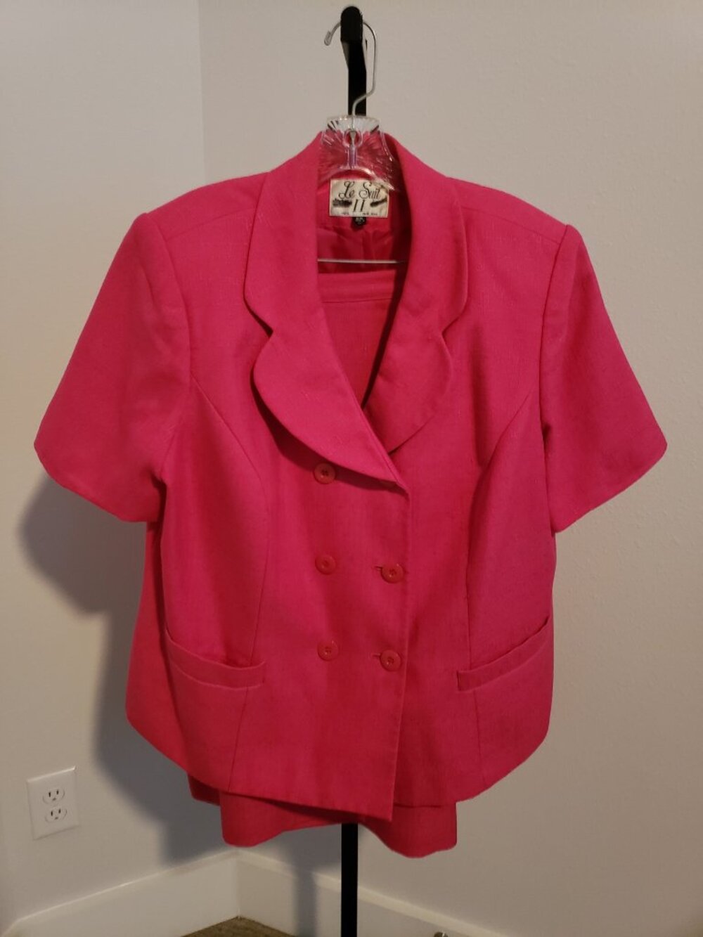 (EUC) Le Suit Fuchsia 2pc Woman's Suit (Size: 18W)